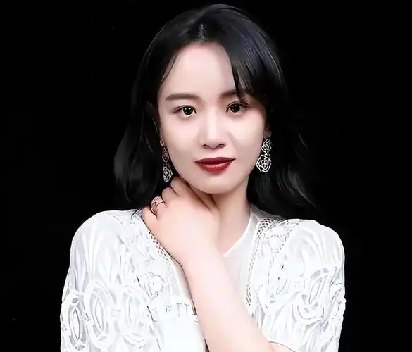 韩国电影热播剧《海风轻拂时》封面